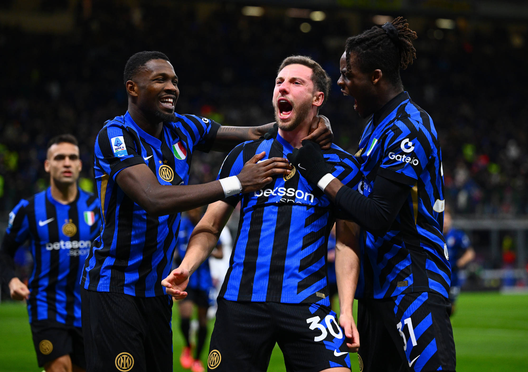 和禁区内对 和禁区内对